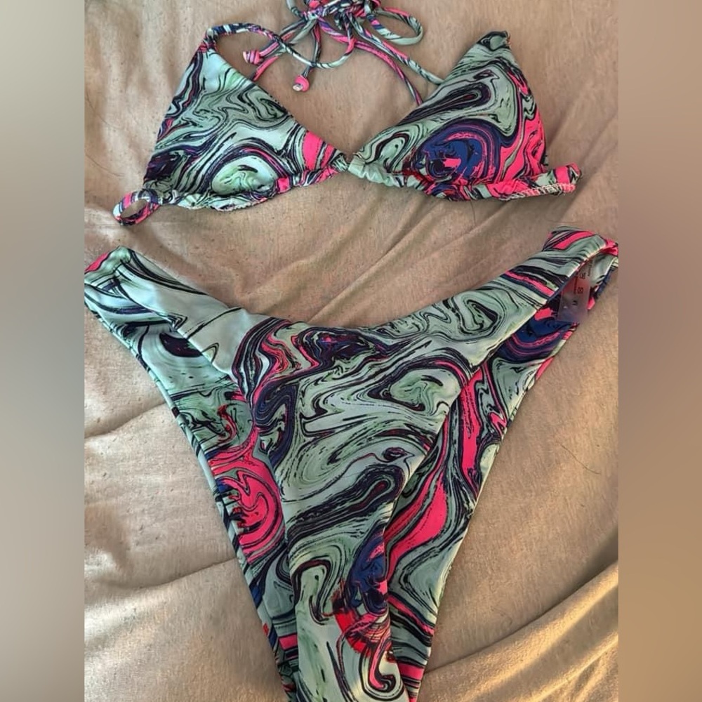 Bikini tie dye